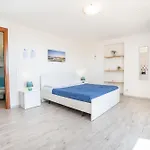 “ponente” - Vista Mare, A 300m Apartment *