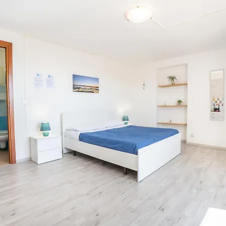 Ponente Vista Mare A 300m Appartement *